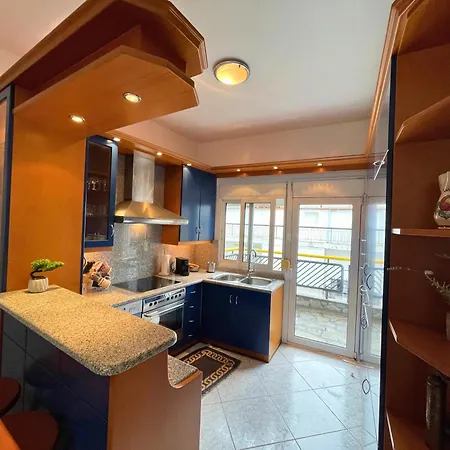 Entire-floor 2br Penthouse With 2 Huge Balconies & Free Parking *