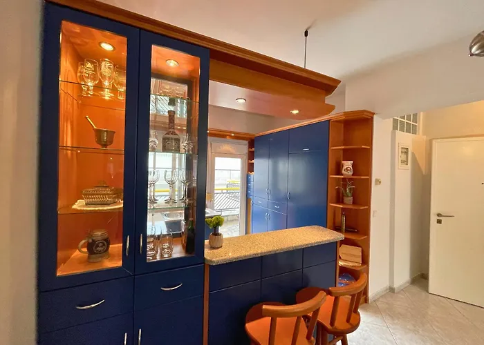 Apartment Entire-floor 2br Penthouse With 2 Huge Balconies & Free Parking