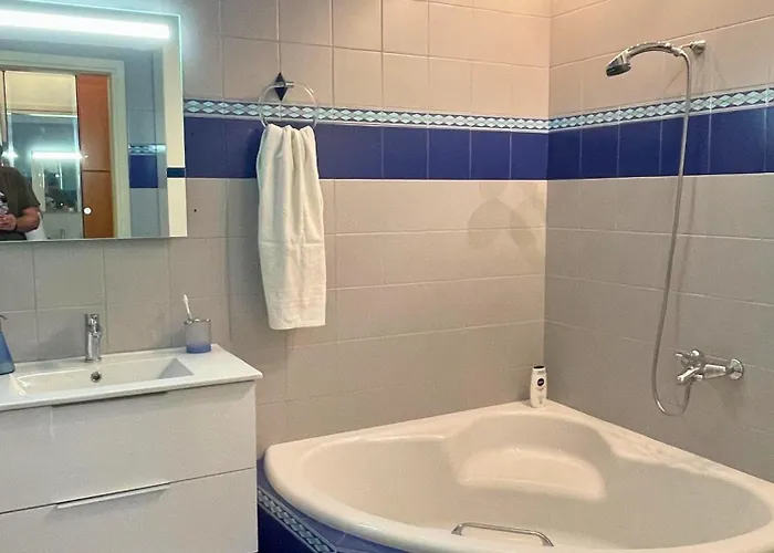 Entire-floor 2br Penthouse With 2 Huge Balconies & Free Parking Thessaloniki