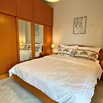 Appartement Entire-floor 2br Penthouse With 2 Huge Balconies & Free Parking
