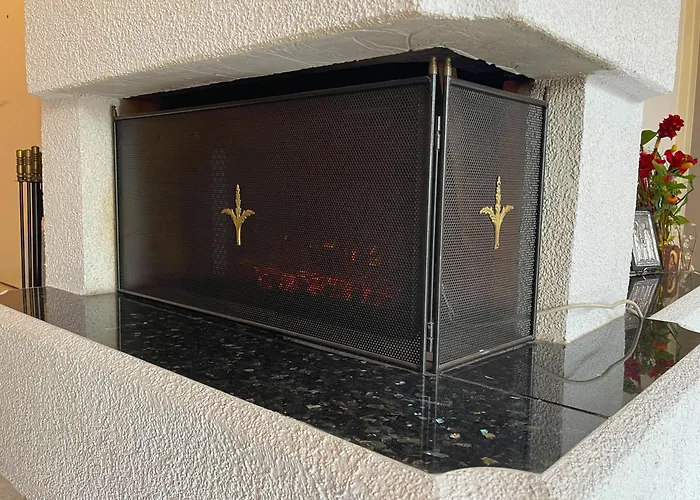 Entire-floor 2br Penthouse With 2 Huge Balconies & Free Parking Apartman Szaloniki